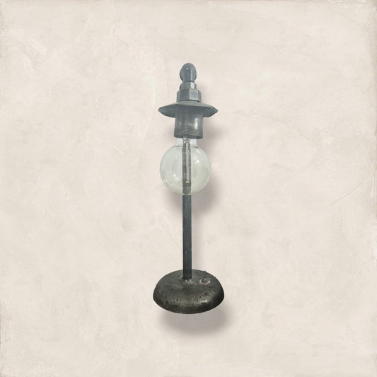 מנורת קריאה